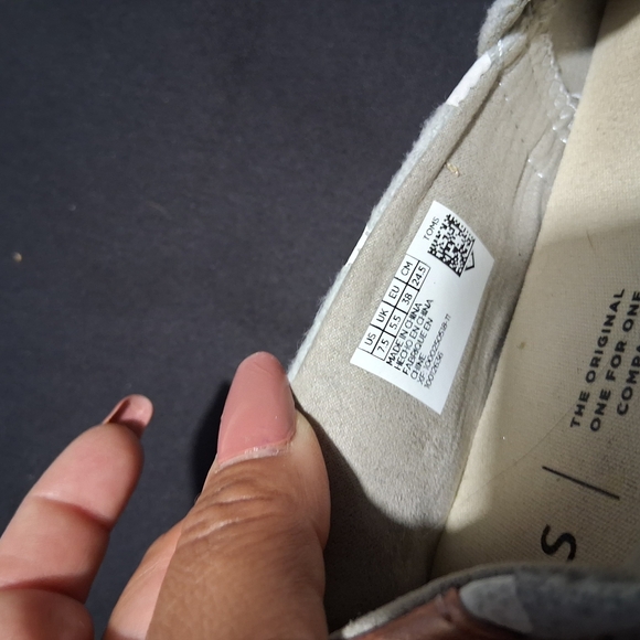 Toms Gray and White Polka Dot Flats - Picture 8 of 8